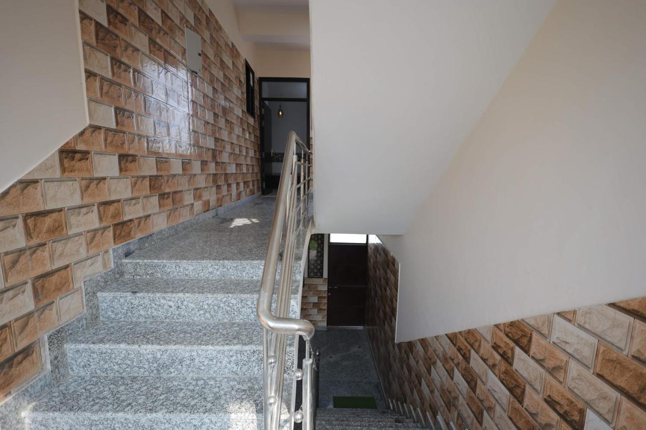 Shakti Villa Home Stay Агра Екстер'єр фото