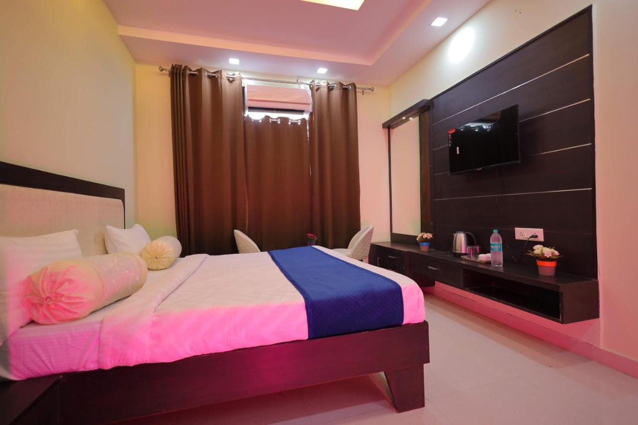 Shakti Villa Home Stay Агра Екстер'єр фото